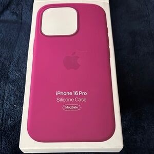 Apple iPhone 16 Pro Silicone Case - Magenta